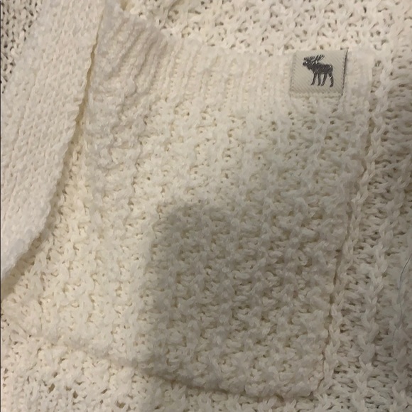 White Cardigan! - Picture 4 of 4